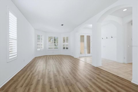 House in Sarasota, Florida 3 bedrooms, 183.3 sq.m. № 2314911 - photo 8