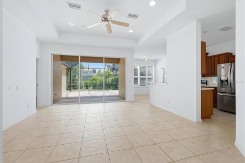 House in Sarasota, Florida 3 bedrooms, 183.3 sq.m. № 2314911 - photo 13