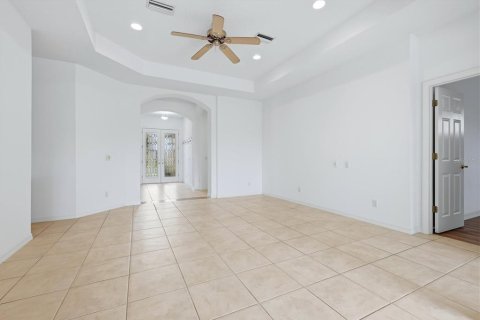 House in Sarasota, Florida 3 bedrooms, 183.3 sq.m. № 2314911 - photo 11