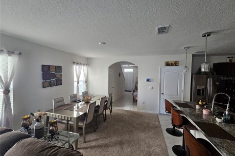 House in Davenport, Florida 5 bedrooms, 234.3 sq.m. № 1722687 - photo 20