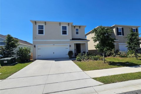 House in Davenport, Florida 5 bedrooms, 234.3 sq.m. № 1722687 - photo 1