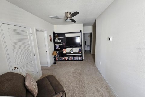 House in Davenport, Florida 5 bedrooms, 234.3 sq.m. № 1722687 - photo 22