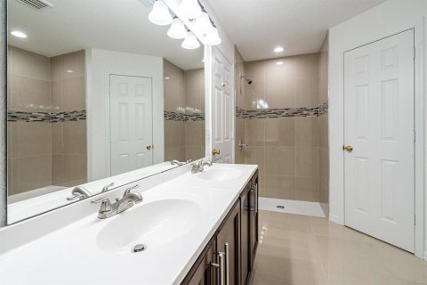 Villa ou maison à vendre à Port St. Lucie, Floride: 4 chambres, 142.42 m2 № 2146758 - photo 9