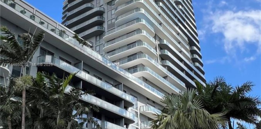 Condo in Miami, Florida, 1 bedroom  № 2001951