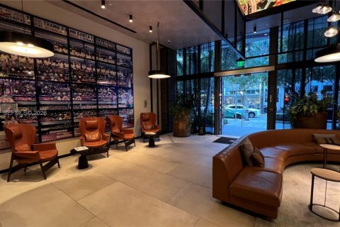 Condo in Miami, Florida, 1 bedroom  № 2001951 - photo 15