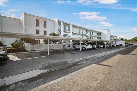 Apartment in Clearwater, Florida 2 bedrooms, 117.99 sq.m. № 1910115 - photo 1