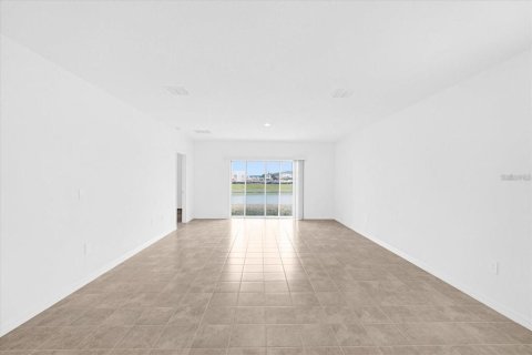 Villa ou maison à louer à Kissimmee, Floride: 3 chambres, 135.17 m2 № 2423800 - photo 13