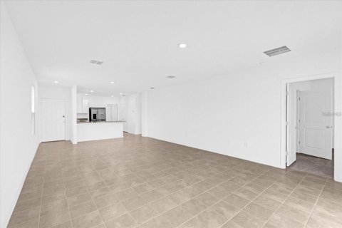 Villa ou maison à louer à Kissimmee, Floride: 3 chambres, 135.17 m2 № 2423800 - photo 6