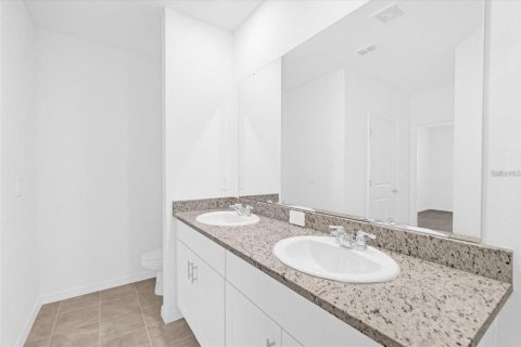 Villa ou maison à louer à Kissimmee, Floride: 3 chambres, 135.17 m2 № 2423800 - photo 24