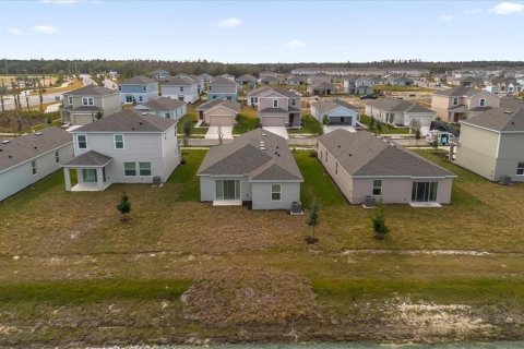 Villa ou maison à louer à Kissimmee, Floride: 3 chambres, 135.17 m2 № 2423800 - photo 26