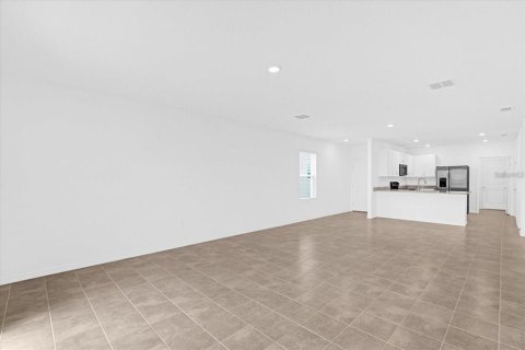 Villa ou maison à louer à Kissimmee, Floride: 3 chambres, 135.17 m2 № 2423800 - photo 14