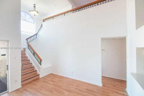 Снять в аренду кондоминиум в Майами, Флорида 2 спальни, 100.71м2, № 2005527 - фото 5