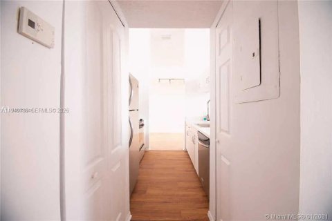 Снять в аренду кондоминиум в Майами, Флорида 2 спальни, 100.71м2, № 2005527 - фото 14