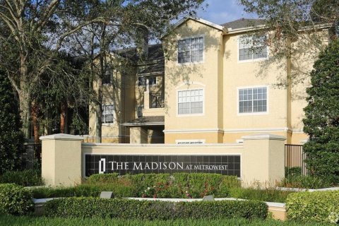 Condominio en alquiler en Orlando, Florida, 1 dormitorio, 79.34 m2 № 2322786 - foto 2