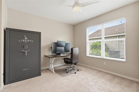 House in Fish Hawk, Florida 5 bedrooms, 325.16 sq.m. № 2388163 - photo 12