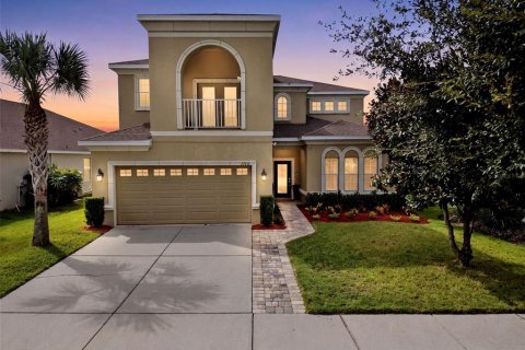 House in Fish Hawk, Florida 5 bedrooms, 325.16 sq.m. № 2388163