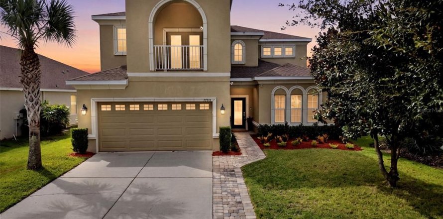 House in Fish Hawk, Florida 5 bedrooms, 325.16 sq.m. № 2388163