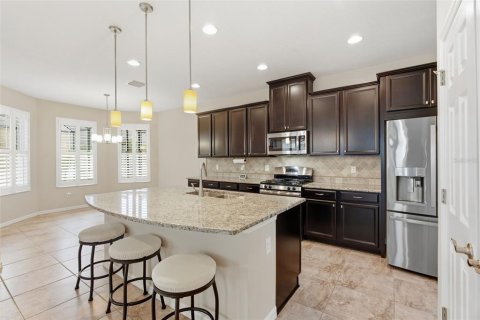 House in Fish Hawk, Florida 5 bedrooms, 325.16 sq.m. № 2388163 - photo 19