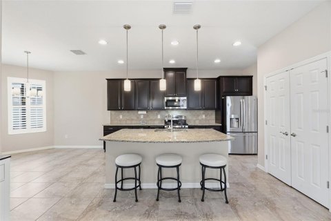 House in Fish Hawk, Florida 5 bedrooms, 325.16 sq.m. № 2388163 - photo 18