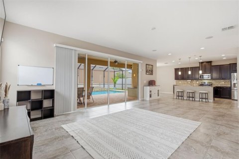 House in Fish Hawk, Florida 5 bedrooms, 325.16 sq.m. № 2388163 - photo 17