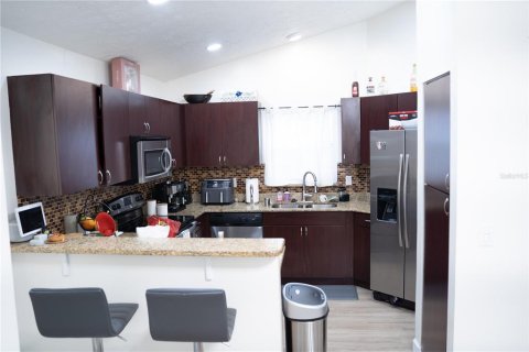 Townhouse in Tampa, Florida 3 bedrooms, 115.57 sq.m. № 1831466 - photo 25