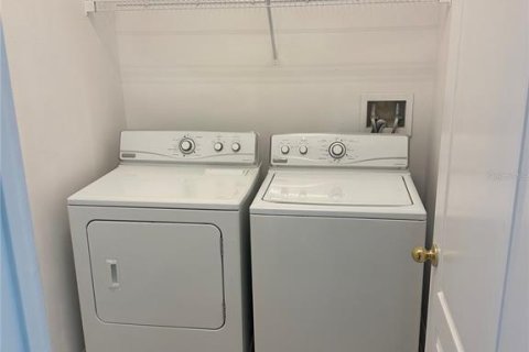 Adosado en alquiler en Orlando, Florida, 2 dormitorios, 111.48 m2 № 1898413 - foto 25