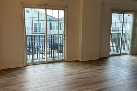 Adosado en alquiler en Orlando, Florida, 2 dormitorios, 111.48 m2 № 1898413 - foto 9