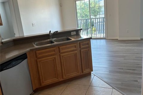 Adosado en alquiler en Orlando, Florida, 2 dormitorios, 111.48 m2 № 1898413 - foto 12