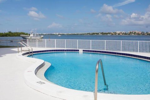 Copropriété à louer à Lantana, Floride: 1 chambre, 49.33 m2 № 2388026 - photo 4