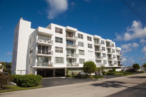 Condo à Lantana, Floride, 1 chambre  № 2388026