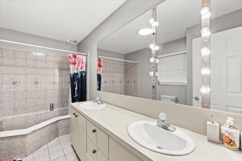 Купить виллу или дом в Веллингтон, Флорида 8 комнат, 167.04м2, № 2250113 - фото 16