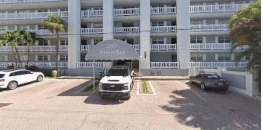 Condo in Fort Lauderdale, Florida, 2 bedrooms № 2006287