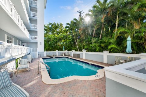 Condominio en venta en Fort Lauderdale, Florida, 2 dormitorios, 120.31 m2 № 2006287 - foto 30