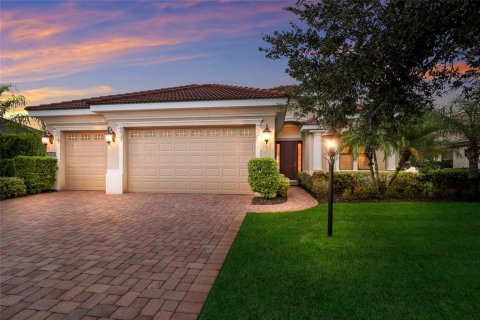 Villa ou maison à Lakewood Ranch, Floride 3 chambres, 238.39 m2 № 2339531
