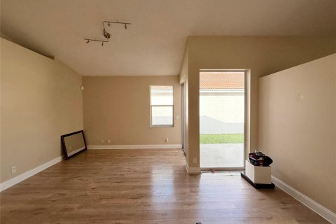 Villa ou maison à louer à Davie, Floride: 3 chambres, 150.32 m2 № 2147164 - photo 2