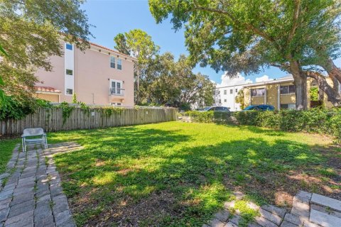 Condo in Tampa, Florida, 2 bedrooms  № 1888538 - photo 17