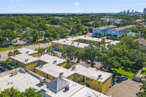 Condo in Tampa, Florida, 2 bedrooms  № 1888538 - photo 20