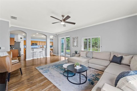 Casa en venta en Land O' Lakes, Florida, 6 dormitorios, 278.52 m2 № 2434865 - foto 9