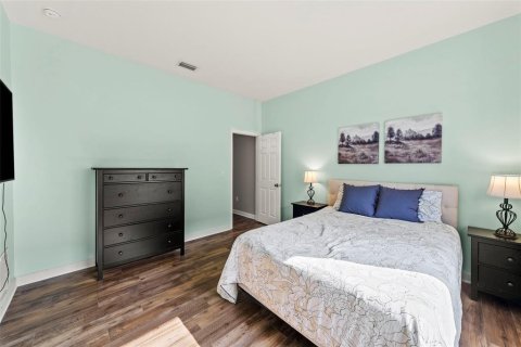 Casa en venta en Land O' Lakes, Florida, 6 dormitorios, 278.52 m2 № 2434865 - foto 21
