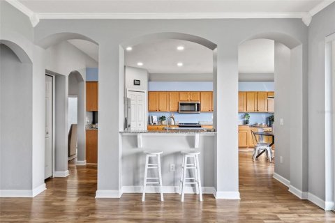 Casa en venta en Land O' Lakes, Florida, 6 dormitorios, 278.52 m2 № 2434865 - foto 10