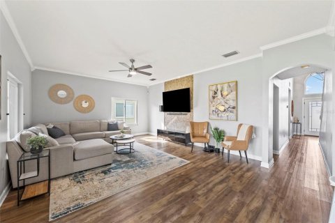 Casa en venta en Land O' Lakes, Florida, 6 dormitorios, 278.52 m2 № 2434865 - foto 7