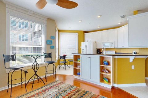 Condo in New Smyrna Beach, Florida, 3 bedrooms  № 1651679 - photo 15