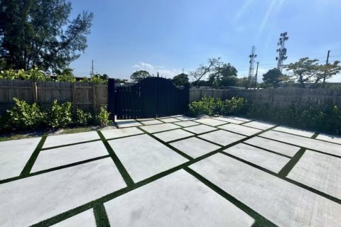 Casa en alquiler en Pompano Beach, Florida, 3 dormitorios, 113.81 m2 № 2251004 - foto 16