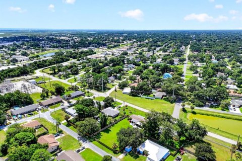 House in Edgewater, Florida 2 bedrooms, 91.97 sq.m. № 2349191 - photo 28