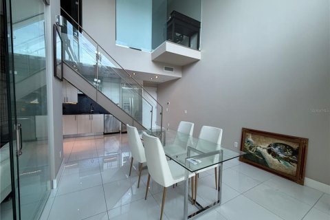 Condo in Miami, Florida, 2 bedrooms № 2391235 - photo 30