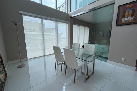 Condo in Miami, Florida, 2 bedrooms № 2391235 - photo 29