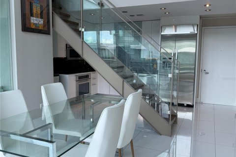 Condo in Miami, Florida, 2 bedrooms № 2391235 - photo 27