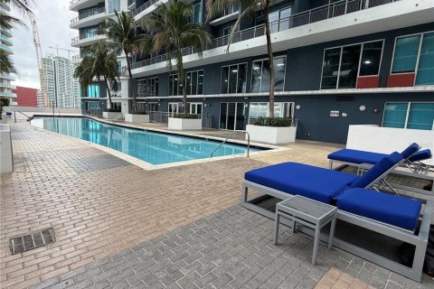 Condo in Miami, Florida, 2 bedrooms № 2391235 - photo 16