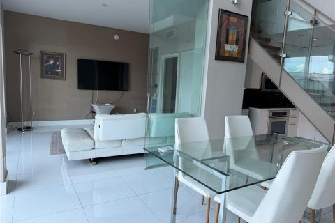 Condo in Miami, Florida, 2 bedrooms № 2391235 - photo 26