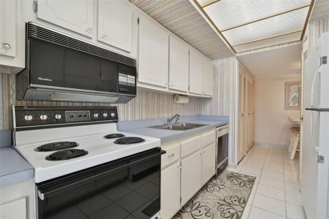 Condominio en venta en Clearwater, Florida, 2 dormitorios, 124.02 m2 № 1540118 - foto 12